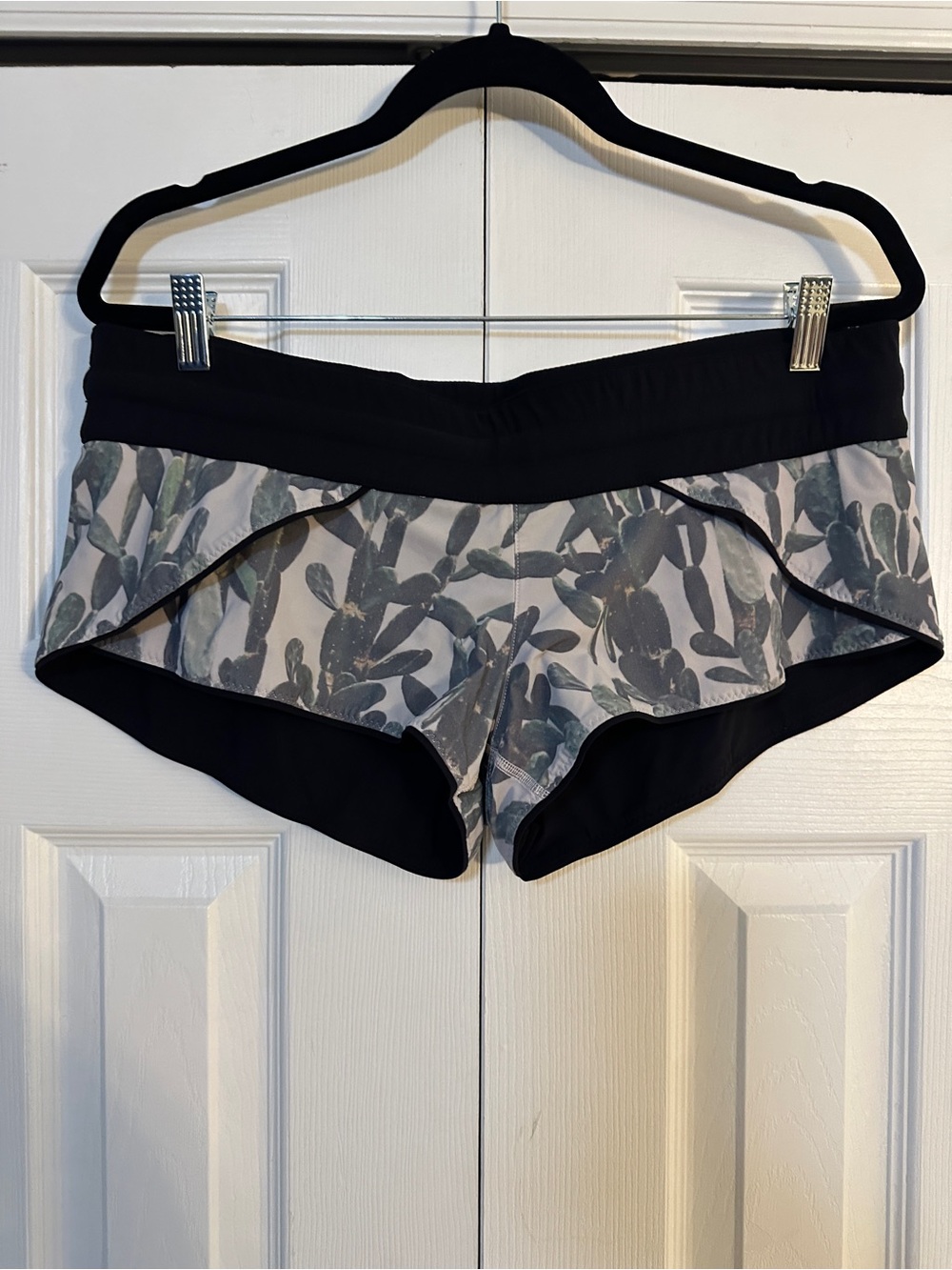 lululemon athletica Black Waistband Cactus Print Athletic Shorts